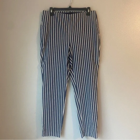 Chico’s Straight leg pants - Picture 1 of 5